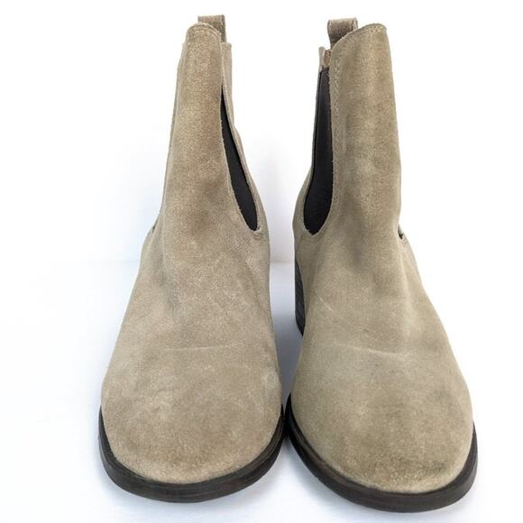 Madden Girl Womens Shoes Light Grey Camilla Suede Pull On Ankle Booties Size 8.5 - Picture 3 of 9
